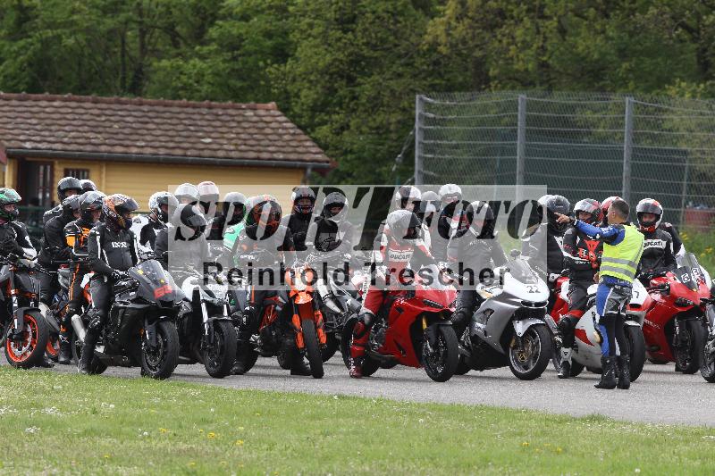 Archiv-2025/10 23.04.2025 Cornu Master School ADR/rot-rouge/63